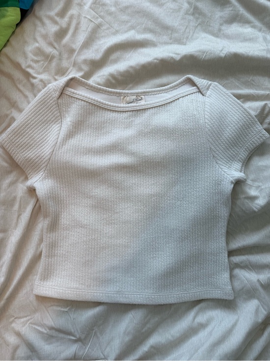 Universal Thread Tops - Universal Thread White Ribbed Short Sleeve Tee